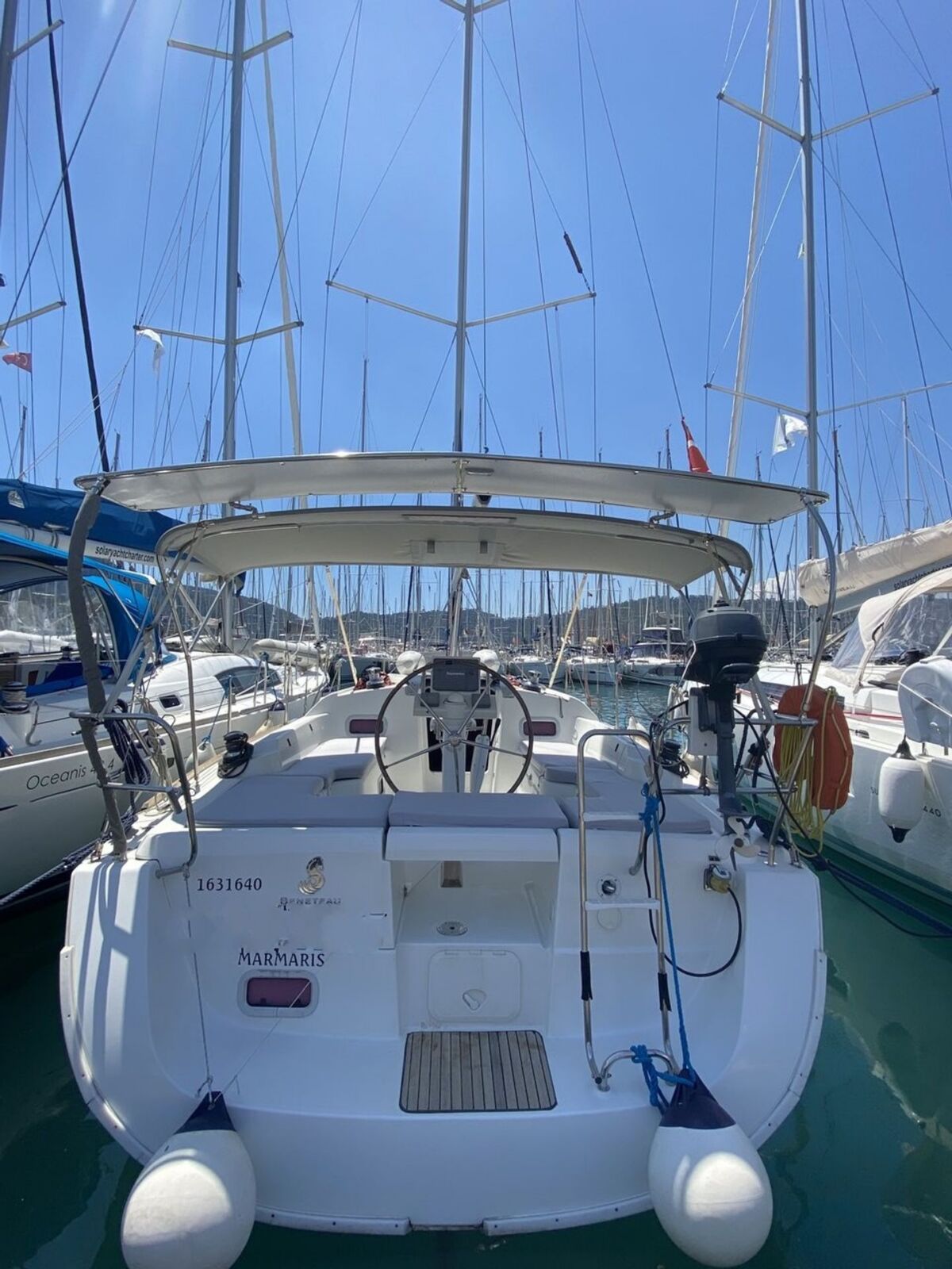 Oceanis 34 – Sailing yacht