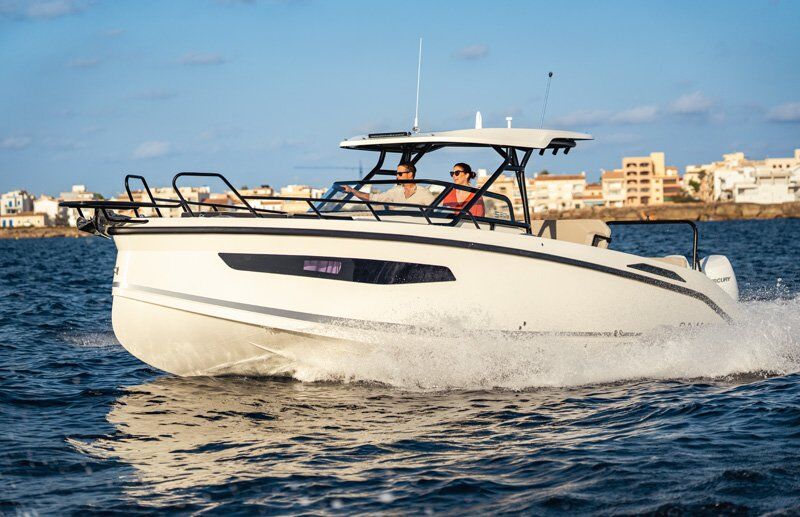 Navan S30 – Motor boat