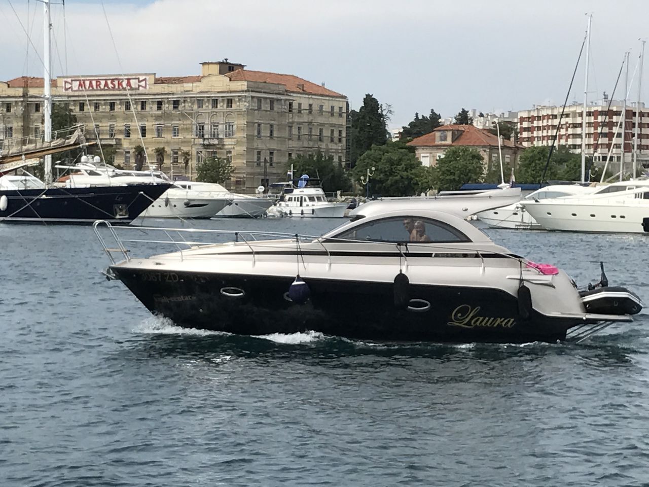 Mirakul 30 – Motor boat
