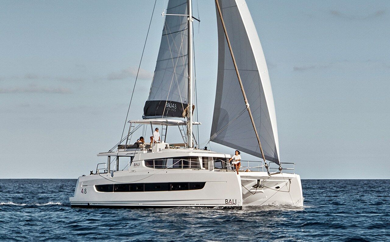 Bali 4.8 – 6 + 1 cab. – Catamaran