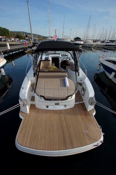Bavaria S29 – Motor boat