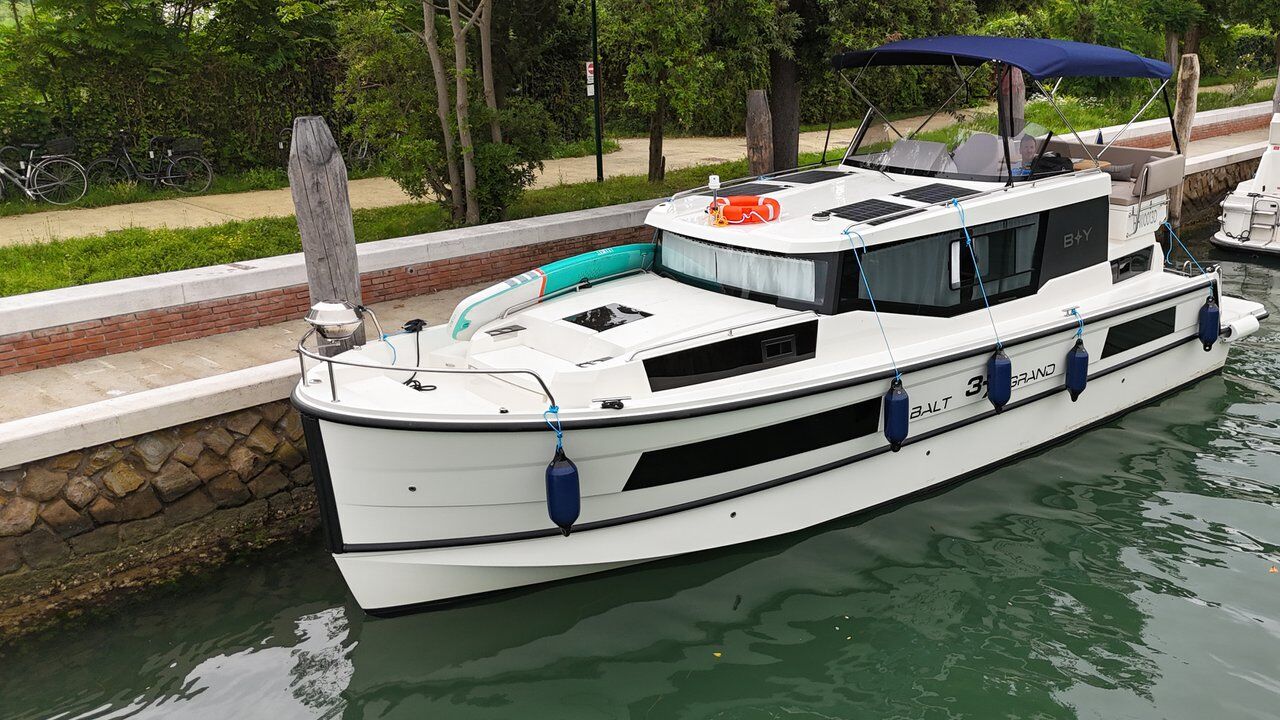 Balt 37 Grand – Motor yacht