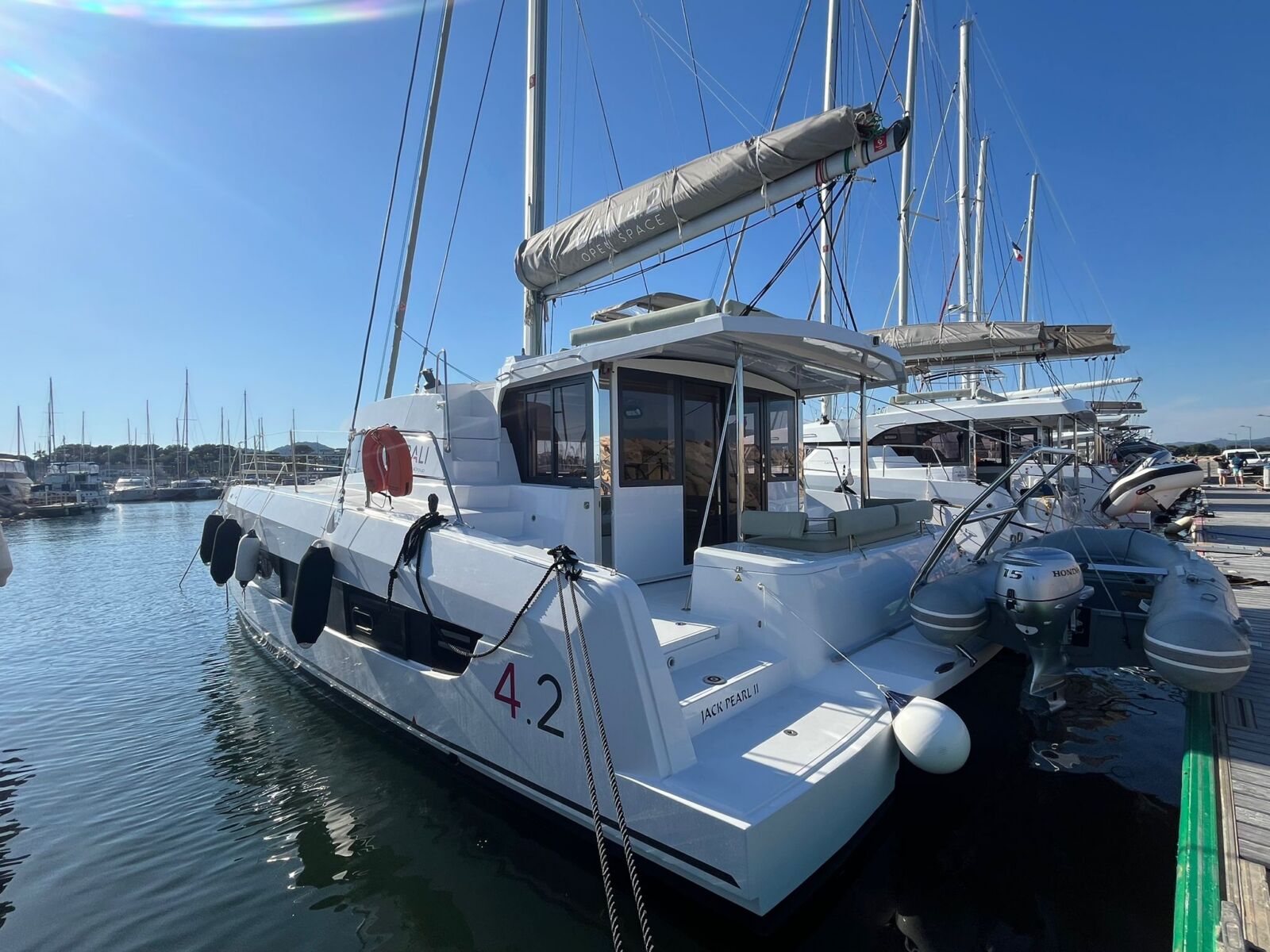 Bali 4.2 OW – Catamaran