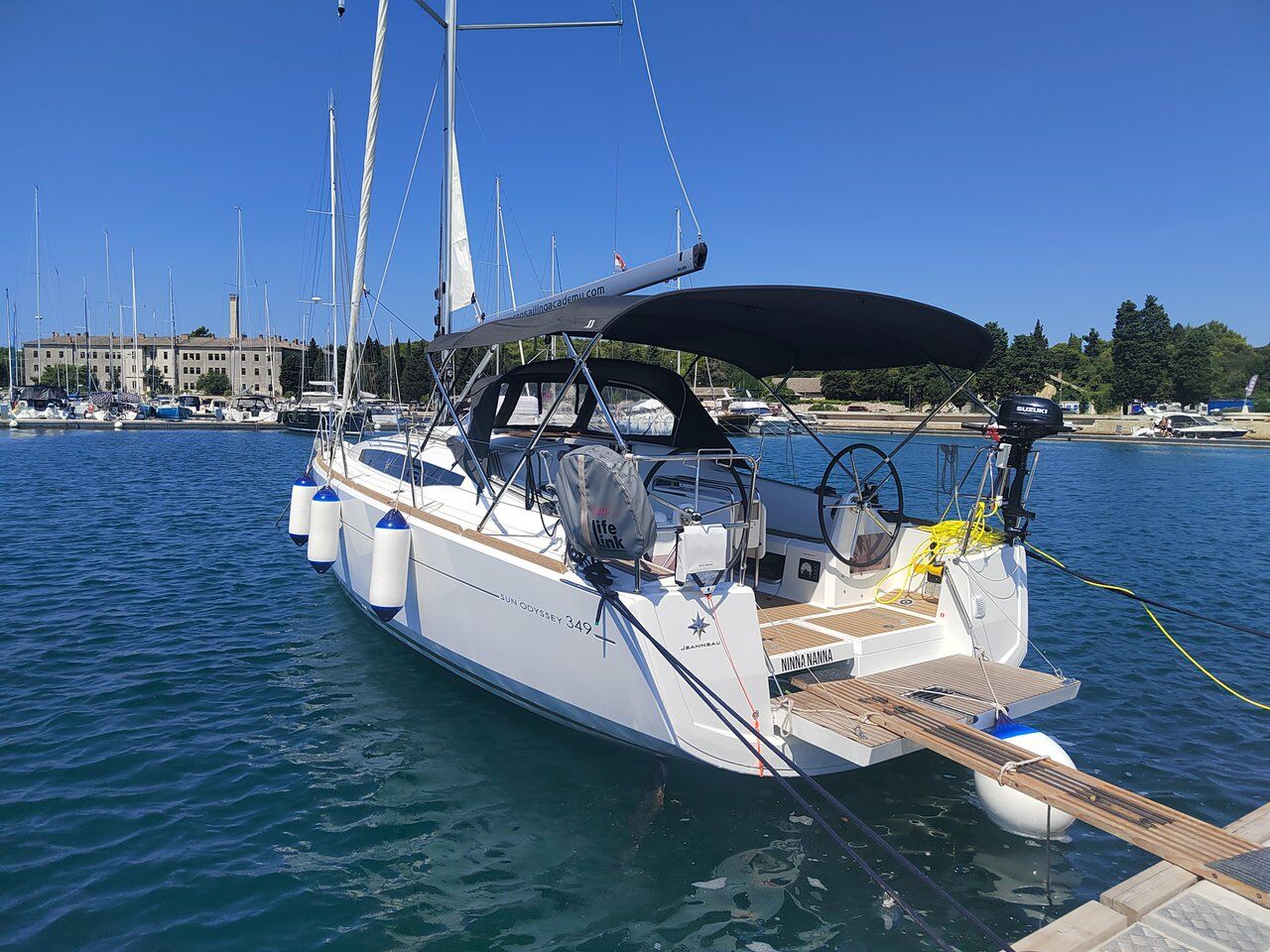 Sun Odyssey 349 – 3 cab. – Sailing yacht