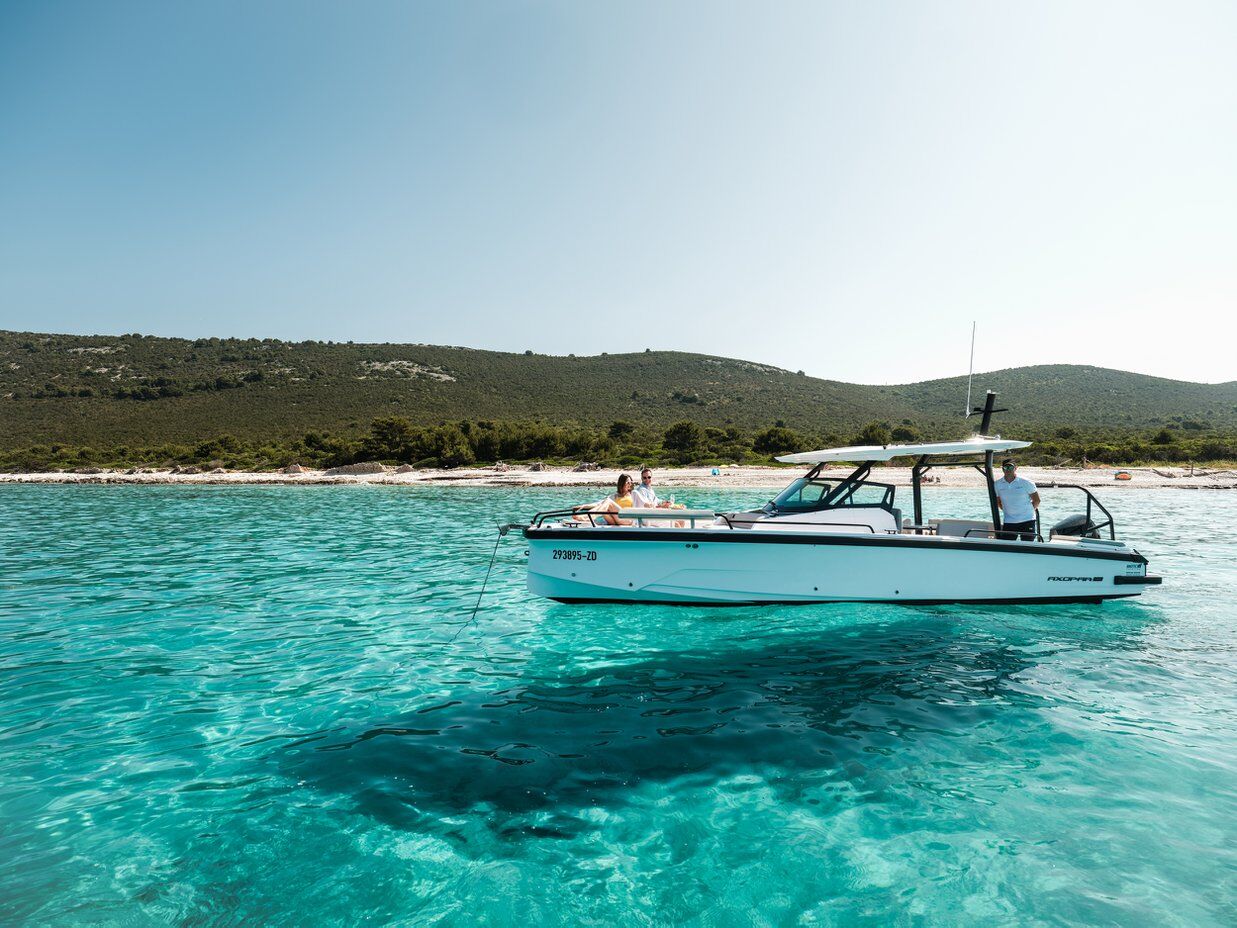 Axopar 29 Sun Top – Motor boat