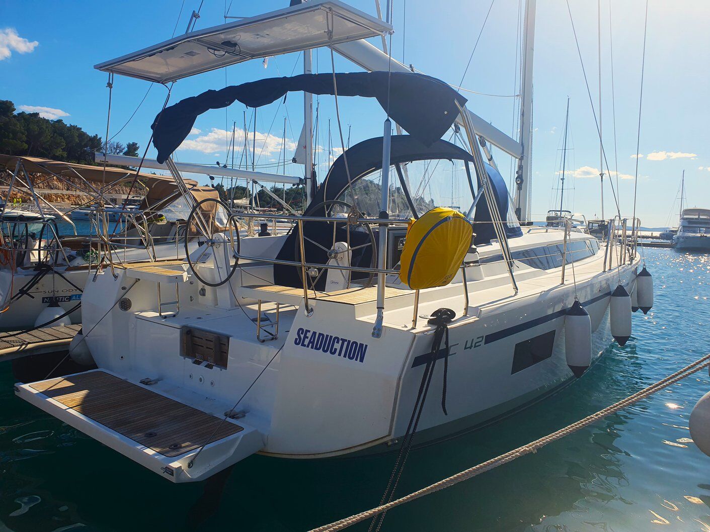 Bavaria C42 – Sailing yacht