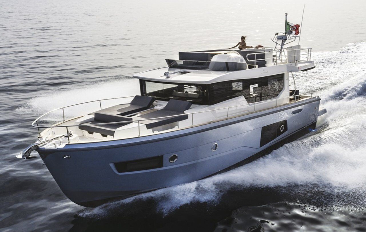 Cranchi T43 Eco Trawler – Motor yacht