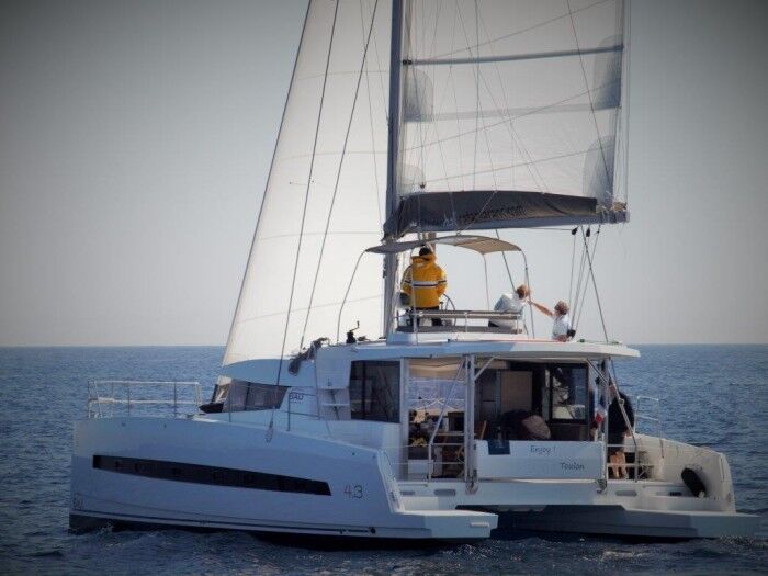 Bali 4.3 – 4 + 2 cab. – Catamaran