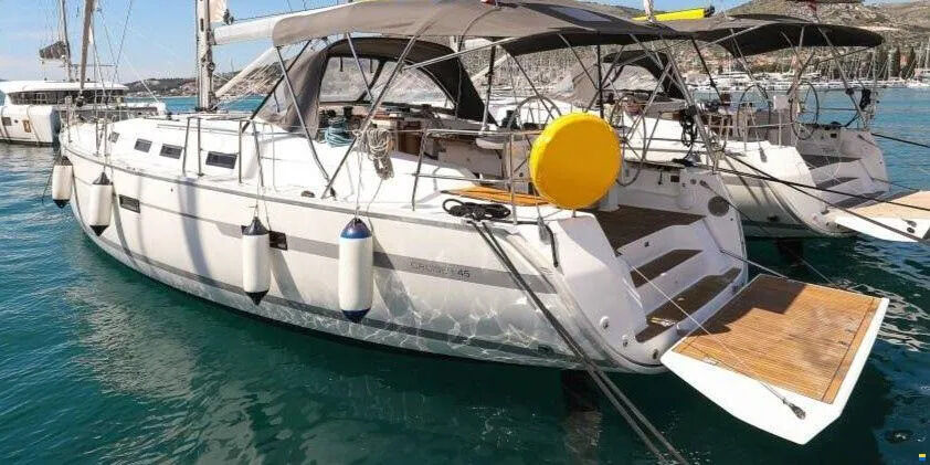 Bavaria Cruiser 45 – 4 cab. – Sailing yacht