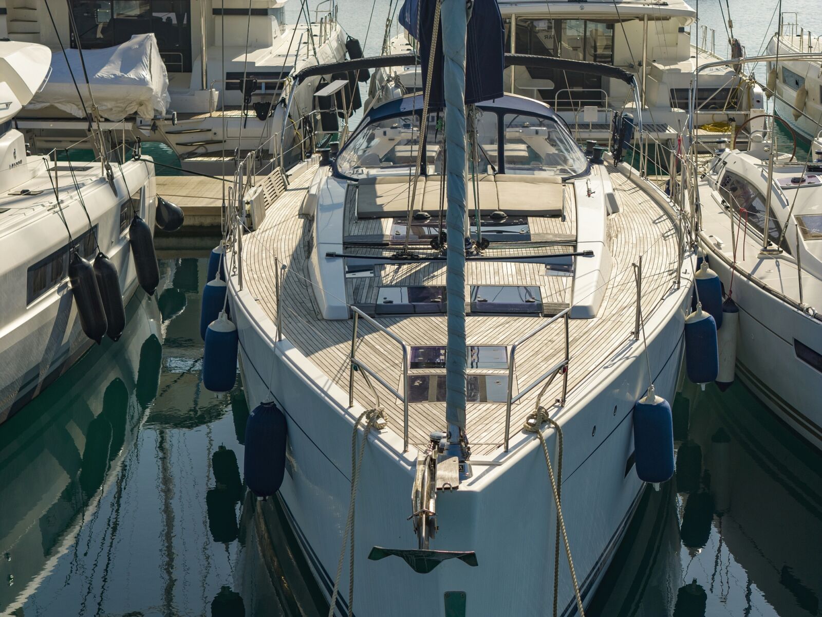Hanse 575 – 5 + 1 cab. – Sailing yacht