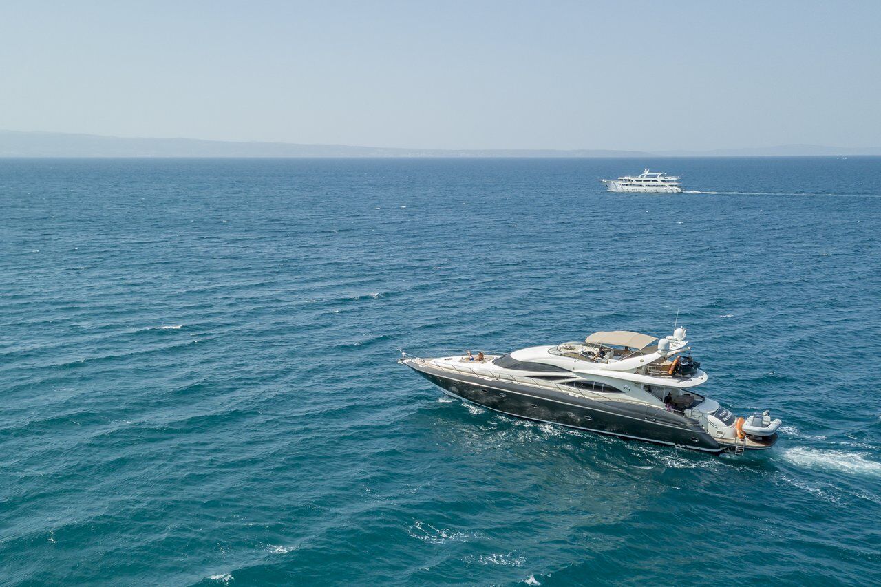Sunseeker Manhattan 84 – Luxury motor yacht