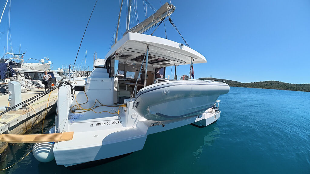 Bali Catspace OW – Catamaran