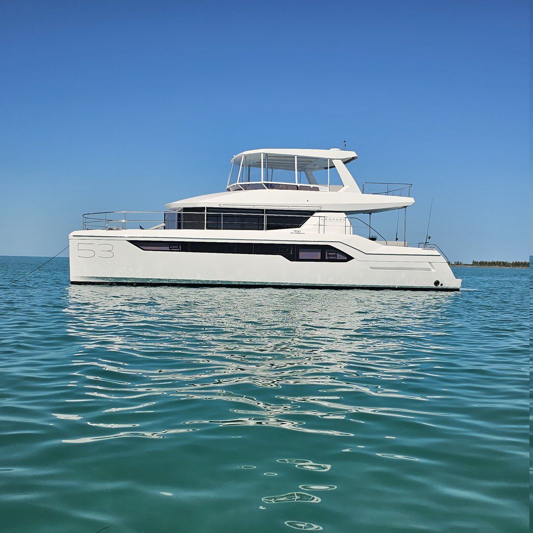 Leopard 53 – OW – Power catamaran