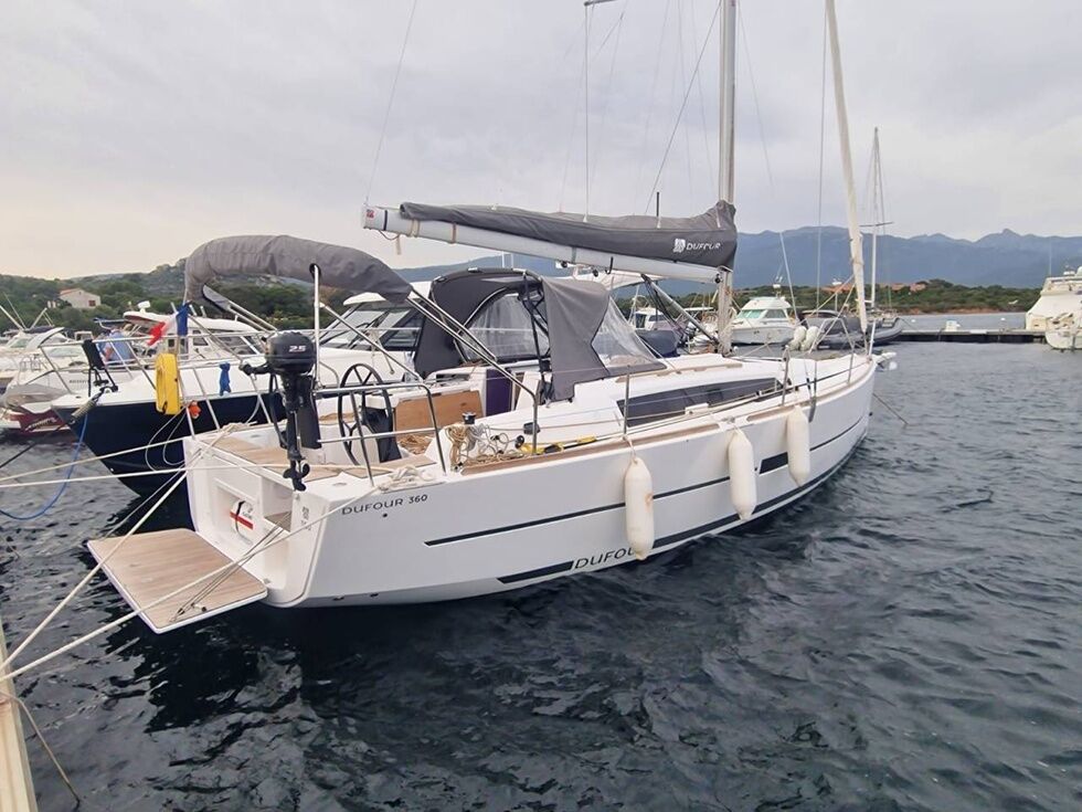 Dufour 360 GL – 3 cab. – Sailing yacht