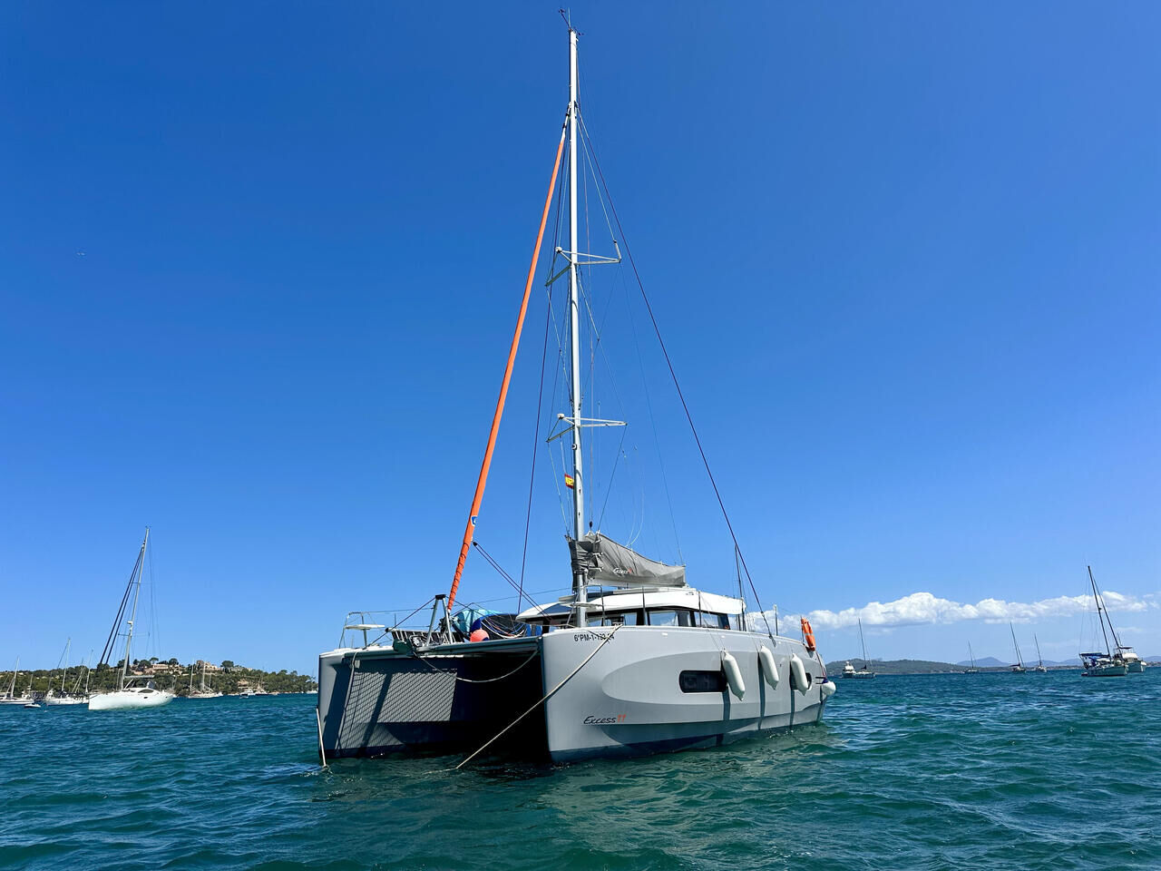 Excess 11 – 4 + 1 cab. – Catamaran
