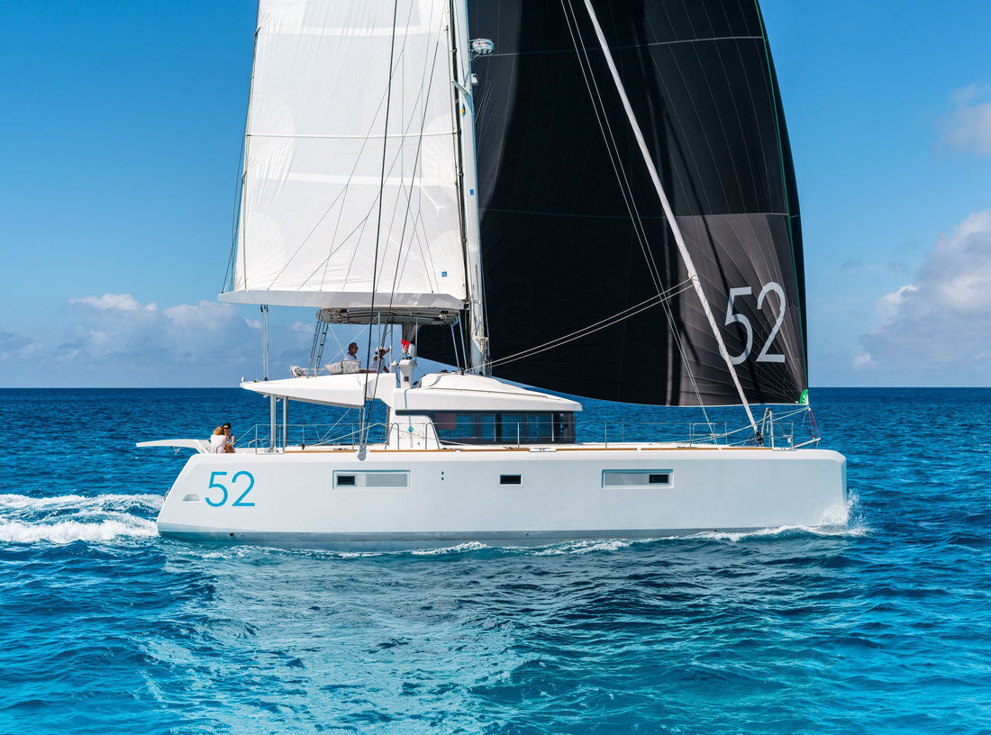 Lagoon 52 F – 6 + 1 cab. – Catamaran