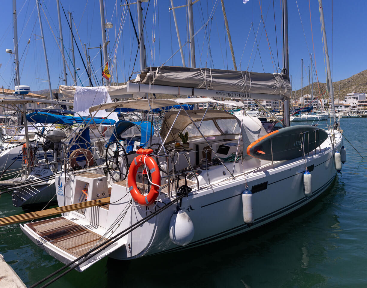 Hanse 415 – Sailing yacht