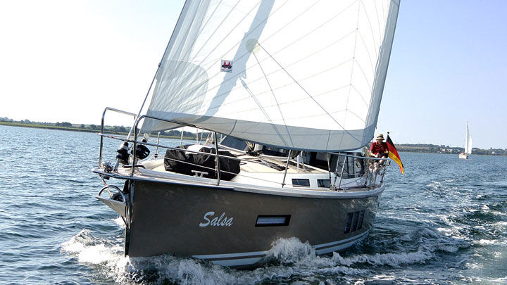 Sirius 35 DS – Sailing yacht